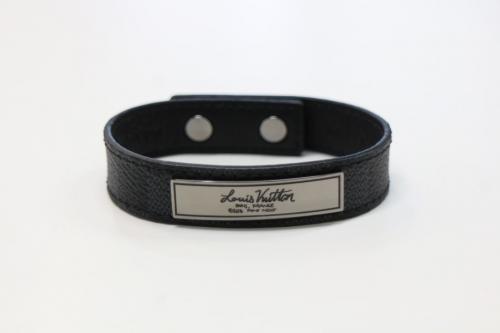 LOUIS VUITTON 　のルイ ヴィトン　