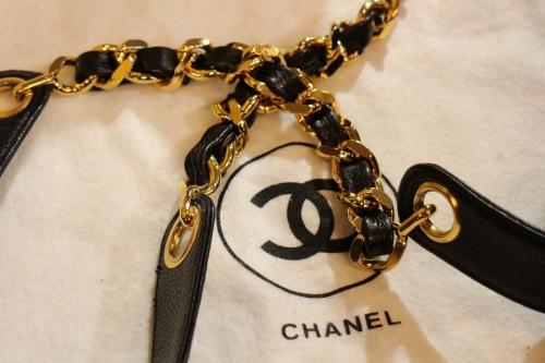 シャネルの巾着バック