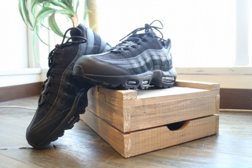 スニーカーのNIKE