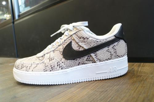 ナイキのスニーカー