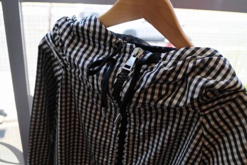 モンクレールのフーデッドコート