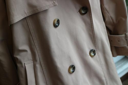 トレンチコートのVARIOUS BACK PLEATS TRENCH