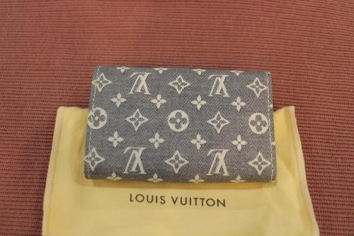 ルイ ヴィトン　のキーケース