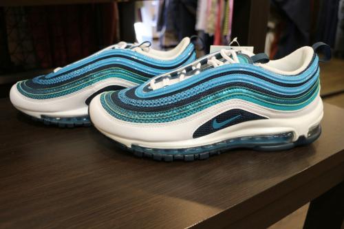 ナイキのAIR MAX 97 SE