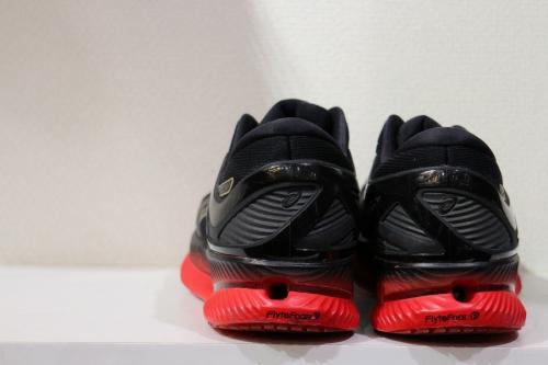 アシックスのランニングシューズ