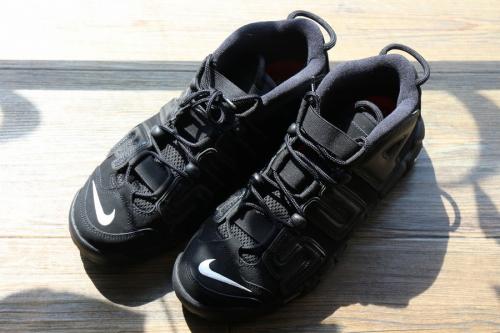 シュプリーム × ナイキのスニーカー