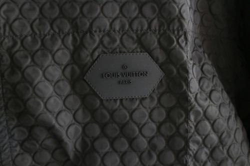 ナイロンジャケットのレディース