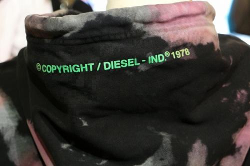 プルオーバーパーカーのメンズ