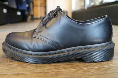 ト゛クターマーチンの1461 MONO