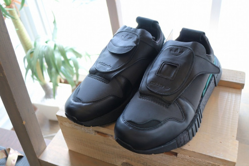 ストリートブランドのadidas FUTUREPACER