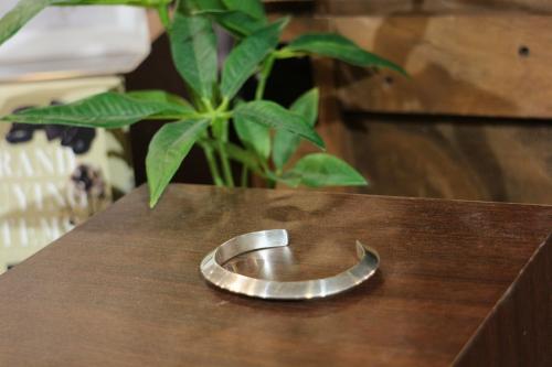 ファンタスティックマンのバングル