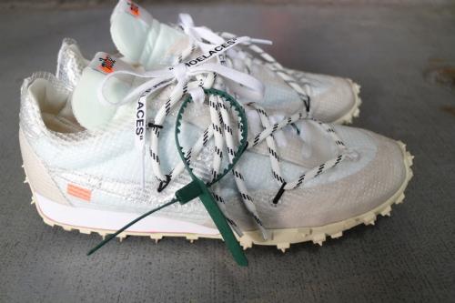 ナイキのWAFFLE RACER