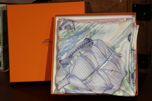 ラグジュアリーブランドのHERMES