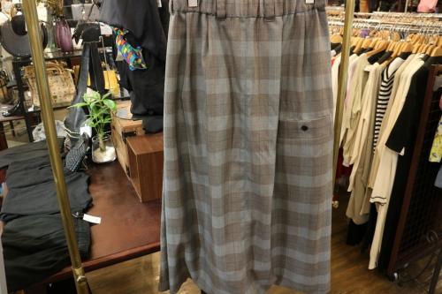 ドゥルカマラのワイドパンツ