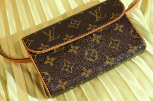 ラグジュアリーブランドのLOUIS VUITTON 　