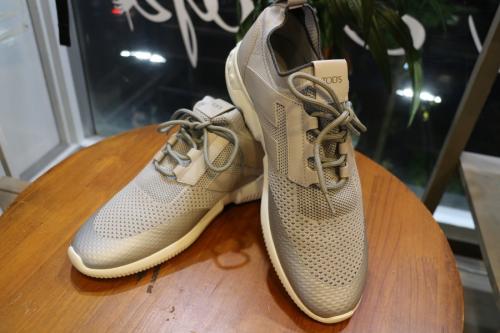 スニーカーのメンズ