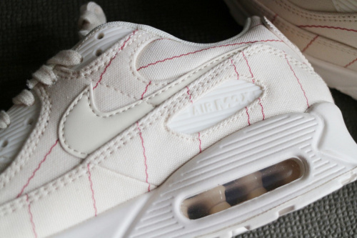 スニーカーのNIKE