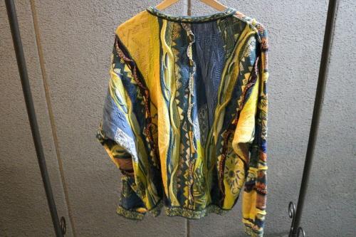 クージーのニット