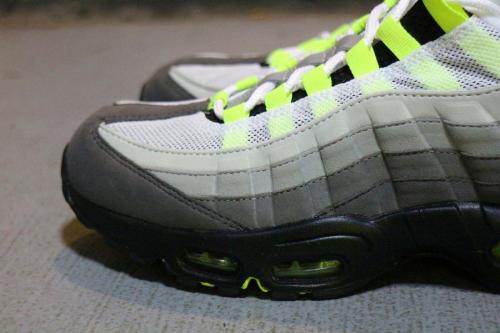 ナイキのAIR MAX 95
