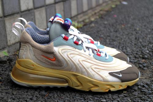 ナイキのAIR MAX 270React Travis Scott CACTUS TRAILS
