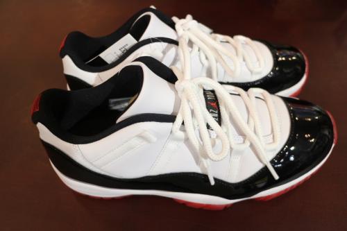 11 RETRO LOWのメンズ