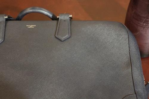 ペッレモルビダのブリーフバッグ