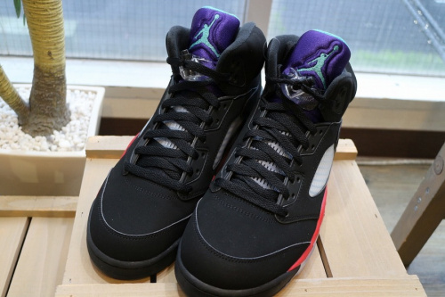 スニーカーのNIKE