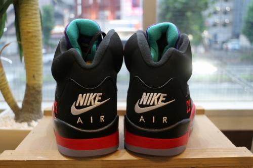 ナイキのAIR JORDAN5 RETORO TOP 3