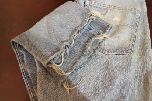 リーバイスのデニムパンツ