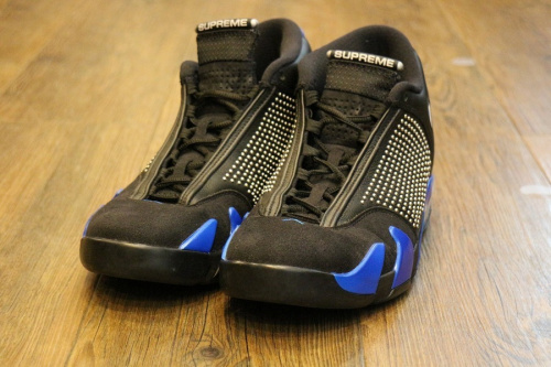 ストリートブランドのNIKE×Supreme