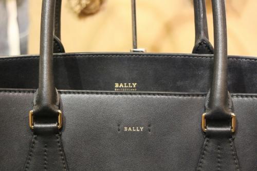 BALLYのバリー