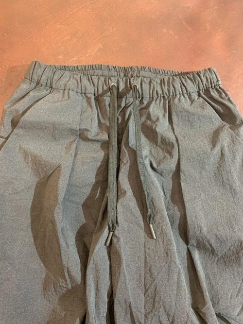 テアトラのパンツ