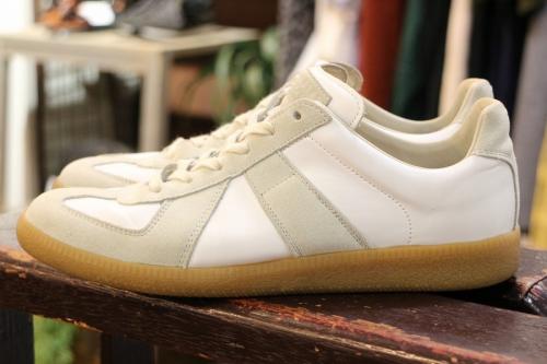 メゾンマルジェラのジャーマントレーナー