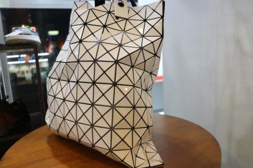 BAOBAO ISSEYMIYAKEのﾊﾞｵﾊﾞｵｲｯｾｲﾐﾔｹ