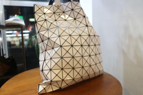 ﾊﾞｵﾊﾞｵｲｯｾｲﾐﾔｹのトートバッグ