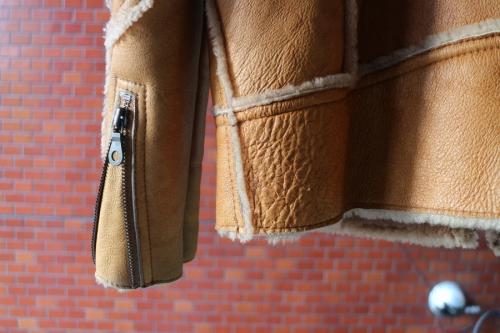 ライダースジャケットの葛西