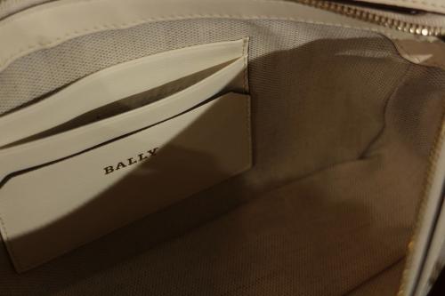 ハンドバッグの葛西