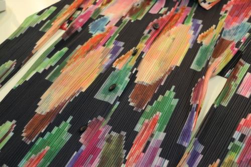 イッセイミヤケ プリーツプリーズのプリーツブラウス