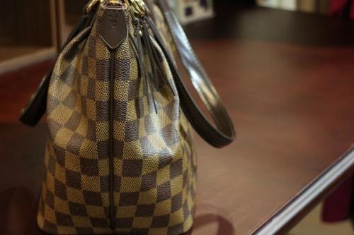 ハンドバッグの葛西