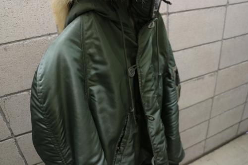 ユーエスエーエフのジャケット