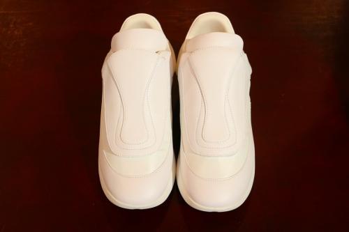 ラフシモンズ ランナーのANTEI