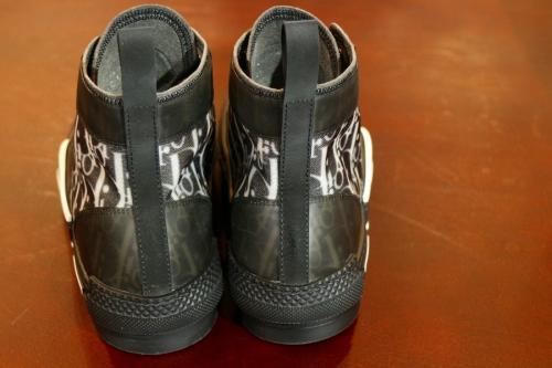 B23 High Top Sneakerのスニーカー