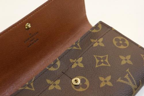 財布のポルトフォイユサラ