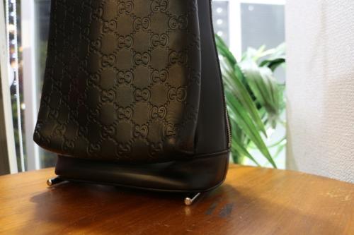 クロスボディバッグの葛西