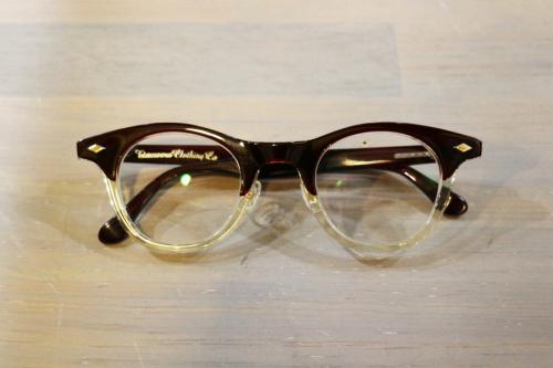 白山眼鏡のハクサンメガネ