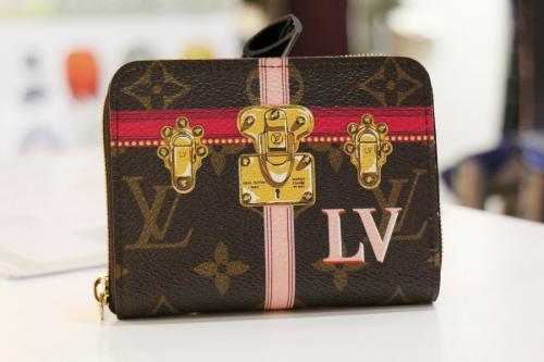 ルイ ヴィトン　の財布