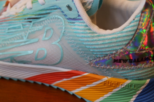 スニーカーのNEW BALANCE