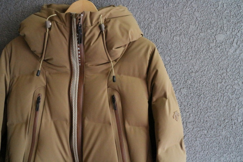 ラグジュアリーブランドのDESCENTE ALLTERRAIN × 水沢ダウン