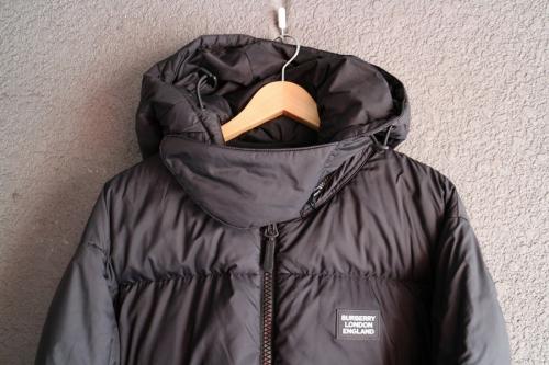 ダウンジャケットの古着