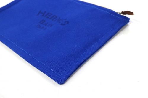 小物・ポーチの古着